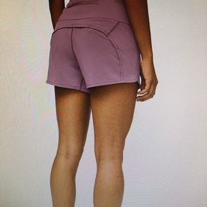 Lululemon Size 4 Run Times Short II